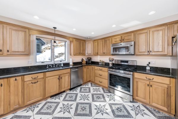 Custom Cabinet Making in Kyle