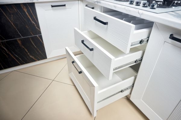 Kitchen Drawer Replacement in Kyle