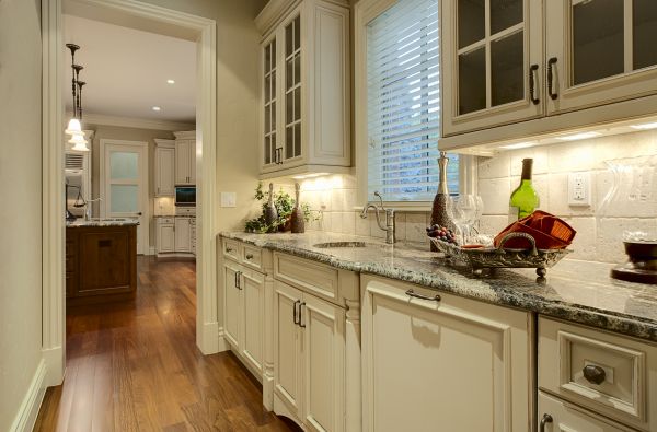 Butlers Pantry Installation in Kyle