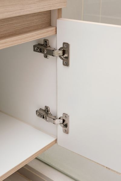 Cabinet Hardware Assembly in Kyle
