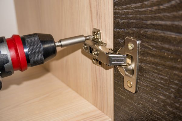 Cabinet Hinge Replacement in Kyle